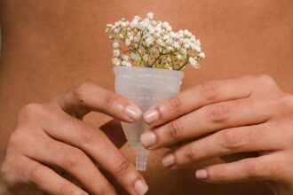 découvrez tout sur la digestion : son rôle essentiel dans le corps, les processus qui la régissent, et des conseils pour améliorer votre santé digestive. apprenez à mieux comprendre cette fonction vitale et comment adopter une alimentation équilibrée pour favoriser un bon transit.