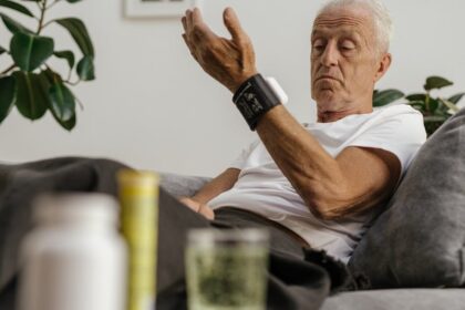 découvrez l'importance de la santé cardiovasculaire et apprenez comment adopter des habitudes de vie saines pour renforcer votre cœur. explorez nos conseils, astuces et informations sur la prévention des maladies cardiaques.