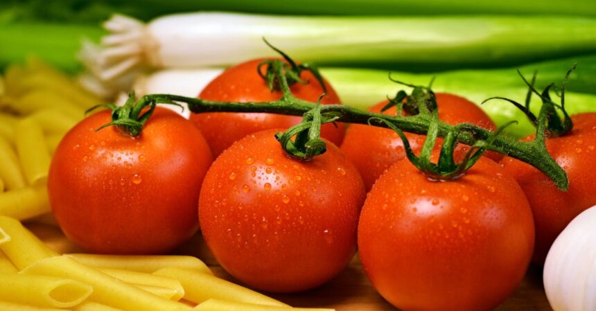 découvrez les aliments essentiels pour des dents en bonne santé ! apprenez comment une alimentation équilibrée peut renforcer votre émail dentaire, prévenir les caries et favoriser une hygiène bucco-dentaire optimale.