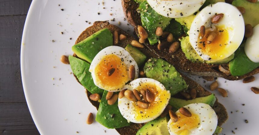 découvrez les bienfaits des oméga-3, des acides gras essentiels pour votre santé. apprenez comment ils aident à réduire l'inflammation, à améliorer la santé cardiovasculaire et à soutenir le fonctionnement cérébral. explorez les sources alimentaires riches en oméga-3 et intégrez-les facilement dans votre alimentation.