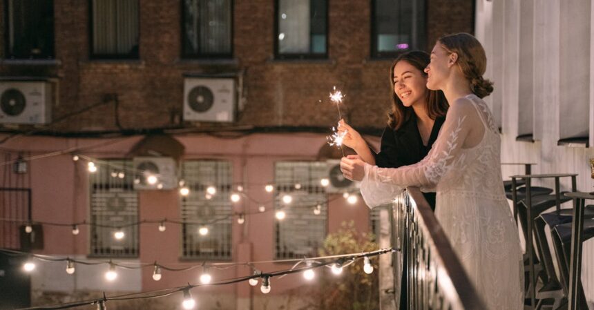 découvrez les subtilités de l'amour conditionnel, une dynamique relationnelle où l'affection dépend de certaines attentes et critères. explorez ses impacts sur les relations interpersonnelles et les moyens de cultiver un amour inconditionnel.