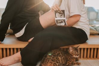 découvrez des idées originales et créatives pour annoncer votre grossesse de manière mémorable. inspirez-vous de nos conseils pour partager cette belle nouvelle avec vos proches de façon unique et joyeuse !