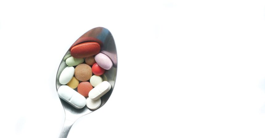 découvrez tout sur les antiviraux, ces médicaments essentiels dans la lutte contre les infections virales. apprenez leur fonctionnement, les types disponibles et leur rôle crucial dans le traitement des maladies virales.