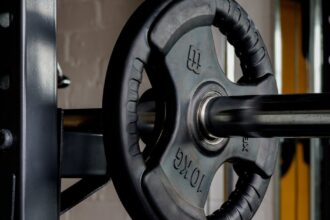 découvrez nos conseils essentiels pour favoriser le gain musculaire, des techniques d'entraînement efficaces aux meilleurs aliments à intégrer dans votre alimentation. transformez votre corps en optimisant votre prise de masse musculaire avec des stratégies éprouvées.