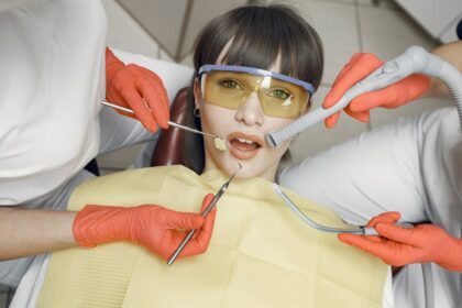 découvrez nos conseils et produits pour prendre soin de vos gencives et maintenir une bonne hygiène bucco-dentaire. prévenez les problèmes de gencives et offrez à votre sourire l'attention qu'il mérite.