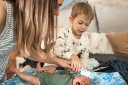 découvrez notre service de gentle brushing, une technique de coiffure délicate qui sublime vos cheveux tout en préservant leur santé. obtenez une finition lisse et brilliante sans dommages, idéale pour toutes les occasions.