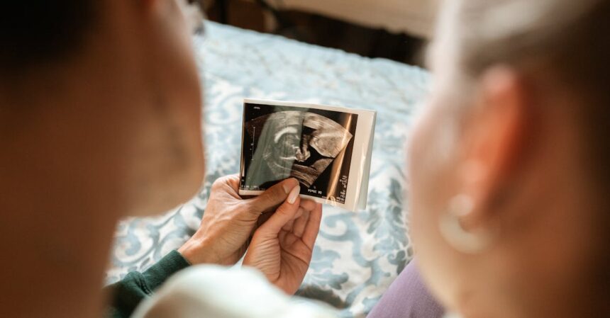 découvrez comment calculer les semaines de grossesse facilement. obtenez des informations précises sur le développement de votre bébé et suivez l'évolution de votre grossesse semaine par semaine.