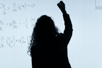 découvrez comment effectuer un calcul précis de votre grossesse grâce à nos outils et conseils. suivez le développement de votre bébé semaine par semaine et préparez-vous à l'arrivée de votre enfant.