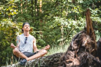 découvrez comment atteindre la paix intérieure grâce à des techniques de méditation, de pleine conscience et d'équilibre émotionnel. transformez votre quotidien et vivez en harmonie avec vous-même et votre environnement.