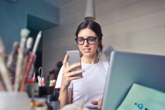 découvrez l'importance de l'équilibre entre vie professionnelle et vie personnelle, ainsi que des conseils pratiques pour l'atteindre, améliorer votre bien-être et optimiser votre productivité.