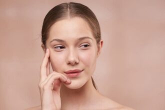 découvrez notre gamme de soins de la peau, comprenant des produits innovants et efficaces pour hydrater, protéger et revitaliser votre épiderme. transformez votre routine beauté avec des solutions adaptées à tous les types de peau.