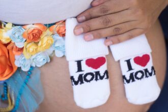 découvrez le confort ultime pendant votre grossesse avec notre ceinture de maternité. conçue pour soutenir votre ventre en pleine croissance et soulager les douleurs lombaires, elle allie style et fonctionnalité. ideal pour les futures mamans souhaitant profiter de leur grossesse tout en restant actives.