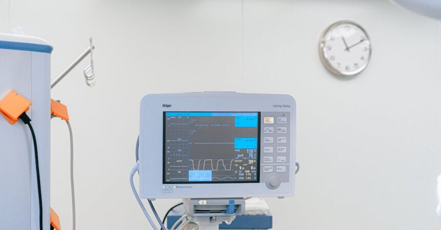 découvrez tout ce qu'il faut savoir sur la chirurgie de la prostate, y compris les indications, les techniques utilisées, les risques et les soins post-opératoires pour une meilleure compréhension et préparation.