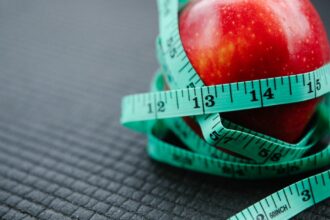découvrez notre plan de nutrition équilibrée, conçu pour vous aider à atteindre vos objectifs de santé et de bien-être. apprenez à combiner les bons aliments pour une alimentation saine et savoureuse, tout en favorisant votre énergie et votre vitalité au quotidien.