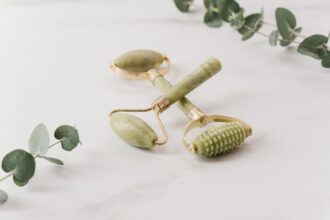 découvrez des méthodes naturelles pour soulager l'inflammation et améliorer votre bien-être. apprenez à utiliser des remèdes à base de plantes, des changements alimentaires et des techniques de relaxation pour réduire l'inflammation de manière efficace et sans effets secondaires.