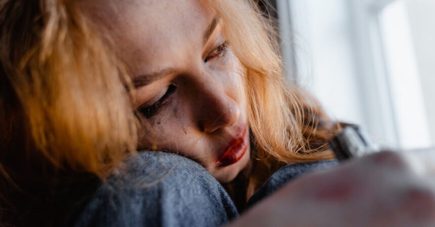 découvrez les causes et les effets de l'épuisement émotionnel, un état de fatigue mentale et physique qui affecte la qualité de vie. apprenez à reconnaître les signes, à gérer le stress et à retrouver votre énergie intérieure.