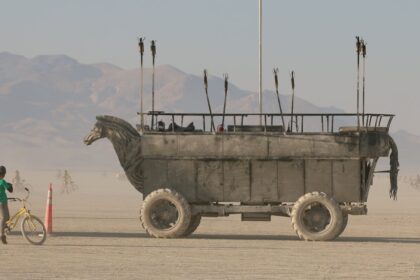 découvrez les mécanismes fascinants de l'addiction amoureuse, ses impacts sur la psychologie et les relations, et comment trouver un équilibre sain. plongez dans les nuances de cet état émotionnel complexe et apprenez à gérer vos sentiments.