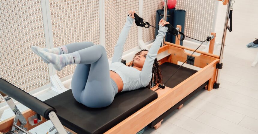 la réhabilitation cardiaque est un programme de soins personnalisé qui vise à améliorer la santé du cœur après un événement cardiaque. grâce à des exercices adaptés, des conseils sur l’alimentation et un soutien psychologique, elle aide les patients à retrouver une meilleure qualité de vie et à réduire les risques de récidive.