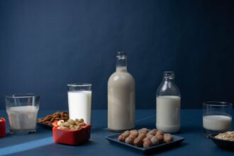 découvrez les bienfaits d'un régime sans lactose, adapté aux personnes intolérantes au lactose. explorez des recettes savoureuses, des conseils nutritionnels, et des alternatives pour profiter pleinement de votre alimentation sans compromettre votre bien-être.