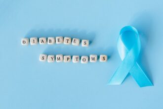 découvrez les causes, symptômes et traitements du diabète de type 2. apprenez à gérer votre santé avec des conseils pratiques et des informations essentielles pour une vie équilibrée.