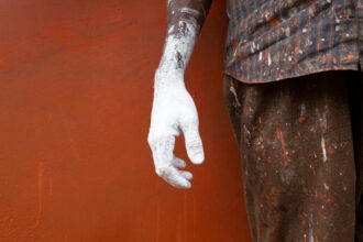 découvrez le trouble obsessionnel compulsif (toc), un trouble mental caractérisé par des pensées intrusives et des comportements répétitifs. apprenez-en plus sur ses symptômes, causes et traitements pour mieux comprendre cette condition et aider ceux qui en souffrent.