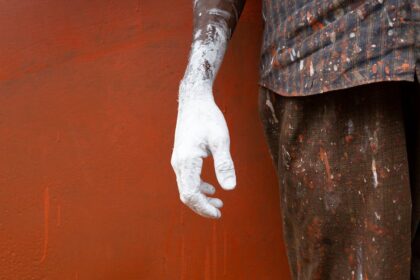 découvrez le trouble obsessionnel compulsif (toc), un trouble mental caractérisé par des pensées intrusives et des comportements répétitifs. apprenez-en plus sur ses symptômes, causes et traitements pour mieux comprendre cette condition et aider ceux qui en souffrent.