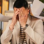 découvrez les symptômes de l'épuisement émotionnel, ses causes et des stratégies efficaces pour le surmonter. apprenez à reconnaître les signes de fatigue mentale et à retrouver votre bien-être émotionnel.