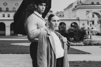 découvrez l'art de la fusion dans le couple, explorez les clés d'une relation épanouissante et harmonieuse. apprenez à créer des connexions profondes et à renforcer votre complicité au quotidien.