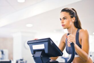 découvrez les maladies cardiovasculaires, leurs causes, symptômes et traitements. apprenez comment adopter un mode de vie sain pour prévenir ces affections et améliorer votre santé cardiaque.