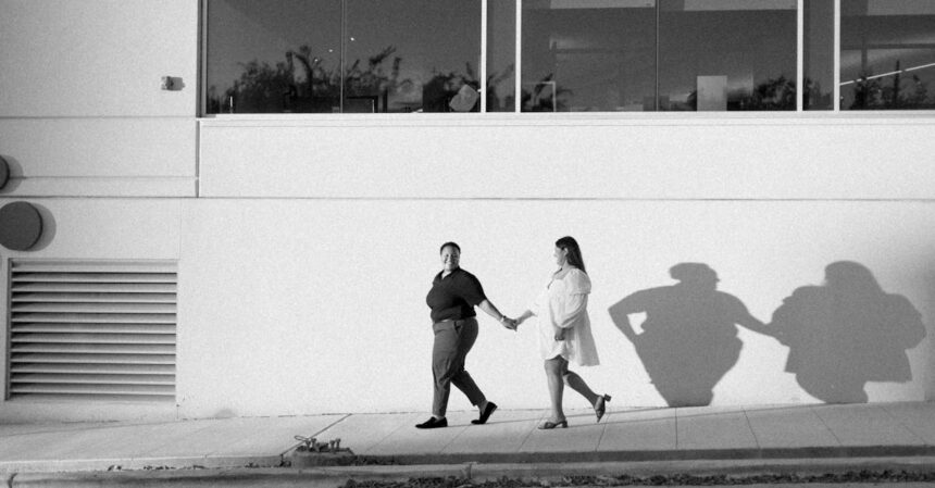 découvrez les dynamiques des relations extraconjugales : leurs motivations, enjeux et impacts sur les individus et les couples. un regard approfondi sur un sujet souvent tabou mais largement répandu.