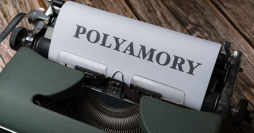 découvrez le polyamour, une approche relationnelle ouverte qui permet d'engager des liens affectifs et amoureux avec plusieurs partenaires simultanément. explorez les concepts, les avantages et les défis du polyamour pour enrichir vos relations et favoriser la communication.