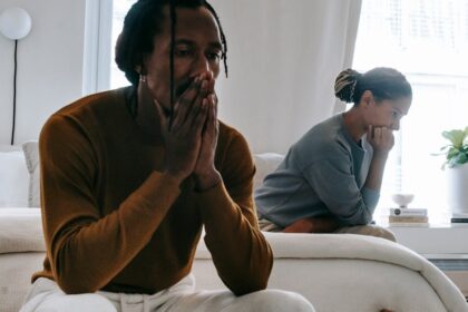 découvrez des conseils pratiques pour surmonter une crise relationnelle, redonner vie à votre couple et renforcer les liens. apprenez à communiquer efficacement, à résoudre les conflits et à rétablir la confiance dans votre relation.