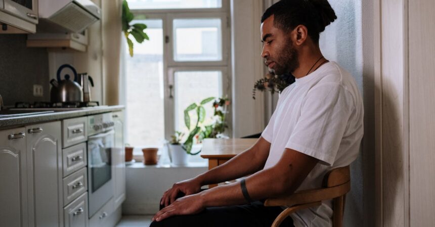 découvrez les troubles de l'humeur, des affections psychologiques qui affectent notre état émotionnel quotidien. apprenez à reconnaître les symptômes, à comprendre les causes et à explorer les options de traitement pour améliorer votre bien-être mental.