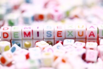 découvrez les différentes orientations sexuelles, leur importance dans la diversité humaine et comment elles influencent les identités et les relations. une exploration essentielle pour mieux comprendre l'amour et l'attraction dans toutes leurs formes.