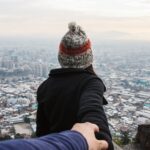 découvrez l'importance de la confiance dans les relations personnelles et professionnelles. apprenez comment bâtir des liens solides et instaurer un climat de confiance mutuelle pour favoriser une communication efficace et des collaborations fructueuses.