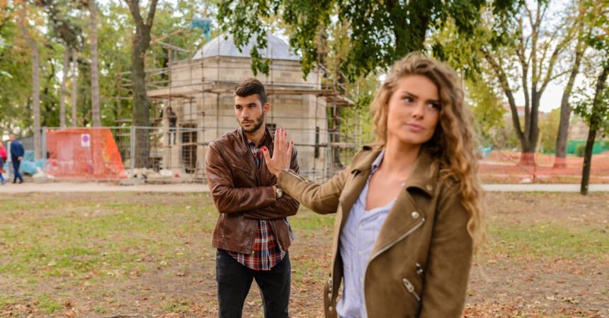 découvrez des stratégies efficaces pour gérer et résoudre les conflits de couple. apprenez à communiquer, à écouter et à surmonter les désaccords pour renforcer votre relation.