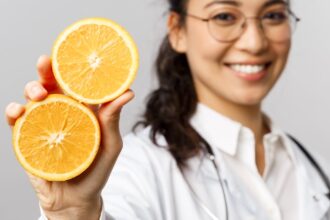 découvrez l'importance d'un diététicien dans votre parcours de santé : conseils nutritionnels, plans alimentaires personnalisés et soutien pour atteindre vos objectifs de bien-être.