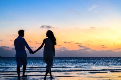 découvrez des conseils, des idées d'activités et des inspirations pour renforcer les liens amoureux dans les couples. explorez des thématiques variées, des dialogues ouverts aux escapades romantiques, pour vivre une relation épanouissante et harmonieuse.
