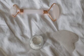 découvrez notre crème anti-inflammatoire, conçue pour apaiser et réduire les douleurs tout en favorisant la guérison de la peau. formulée à partir d'ingrédients naturels, elle offre un confort durable pour un bien-être optimal.