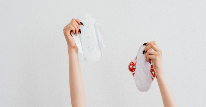 découvrez tout ce que vous devez savoir sur le cycle menstruel : phases, symptômes, impacts sur la santé et conseils pour mieux le vivre. informez-vous sur la gestion des menstruations et améliorez votre bien-être.