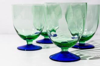 découvrez le monde fascinant du vieux rhum, une boisson premium aux arômes riches et complexes. explorez son histoire, ses méthodes de distillation et les meilleures marques à déguster pour une expérience inoubliable.