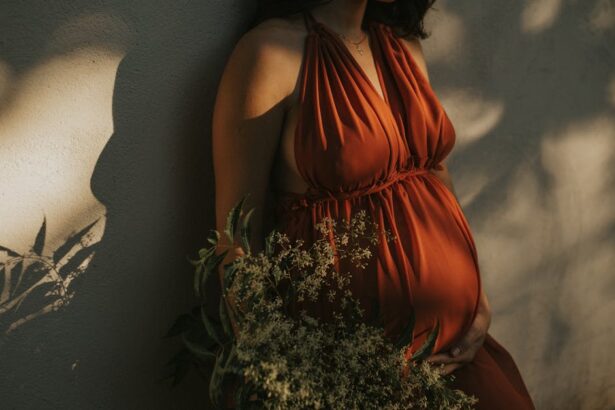 la négation de grossesse est un phénomène psychologique complexe où une femme ne reconnaît pas qu'elle est enceinte, souvent en raison de facteurs émotionnels ou culturels. découvrez les causes, les signes et les implications de cette condition, ainsi que des témoignages de ceux qui l'ont vécue.