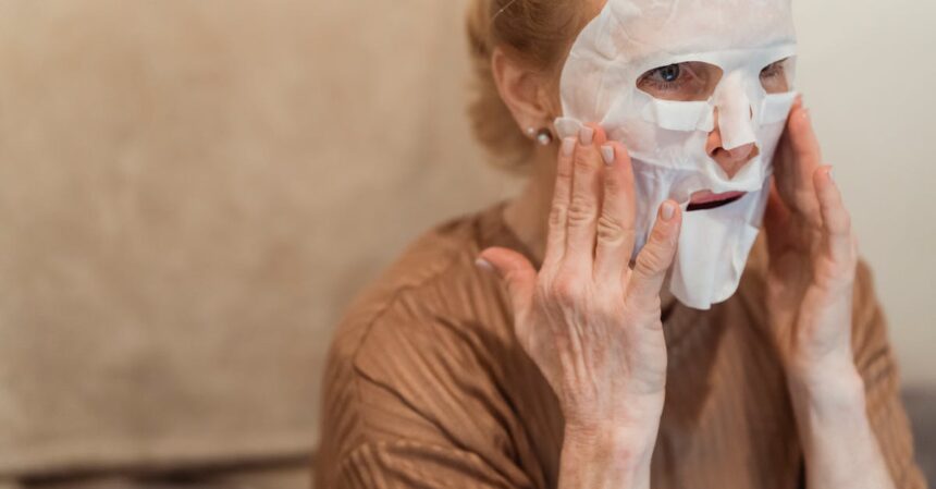 découvrez des soins dermatologiques adaptés à la peau mature. nos expertises ciblent les besoins spécifiques des peaux vieillissantes, offrant des solutions efficaces pour réduire les signes du vieillissement et retrouver éclat et fermeté.
