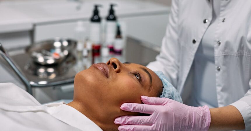 découvrez l'univers de la dermatologie esthétique, où science et beauté se rencontrent pour sublimer votre peau. nos experts vous accompagnent dans votre quête d'un teint éclatant et d'une peau rajeunie grâce à des traitements innovants et personnalisés.