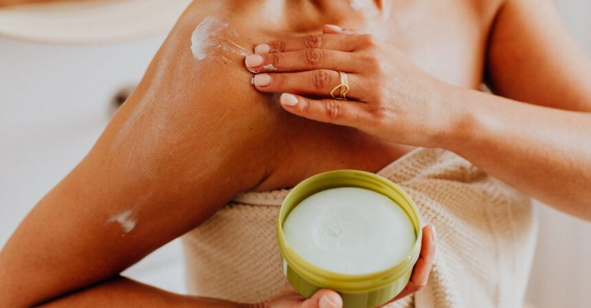 découvrez des soins dermatologiques adaptés aux adultes, incluant des traitements pour l'acné, l'eczéma et le psoriasis. nos spécialistes offrent des conseils personnalisés pour une peau saine et éclatante.