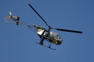 découvrez les causes, symptômes et conseils pour prévenir le mal d'altitude. apprenez à adapter votre corps à des altitudes élevées afin de profiter pleinement de vos aventures en montagne.