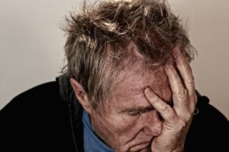 découvrez les causes, symptômes et traitements des maux de tête. apprenez à identifier différents types de céphalées et trouvez des solutions pour soulager vos douleurs efficacement.
