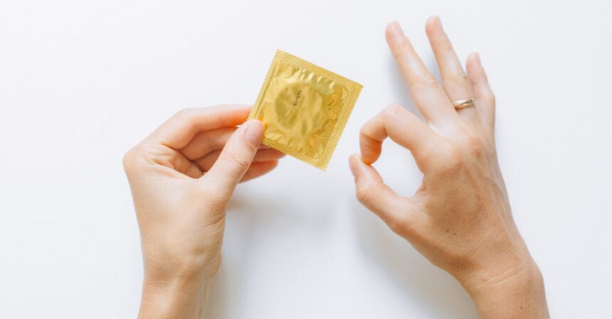 découvrez l'importance de l'éducation sexuelle pour les jeunes et les adultes. explorez des sujets essentiels tels que la santé reproductive, le consentement et les relations saines, afin de promouvoir une compréhension éclairée et responsable de la sexualité.
