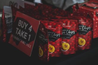 découvrez une sélection irrésistible de snacks savoureux pour toutes vos envies : des options saines aux plaisirs gourmands. parfait pour une pause rapide, un apéritif entre amis ou une soirée cinéma, nos snacks sauront satisfaire vos papilles. explorez notre gamme et trouvez votre bonheur!