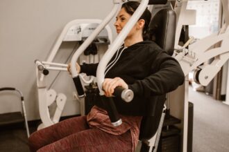découvrez tout sur l'endométriose : ses symptômes, ses causes et les traitements disponibles pour améliorer la qualité de vie des femmes touchées. d'informations essentielles aux conseils d'experts, apprenez à mieux comprendre cette maladie souvent méconnue.